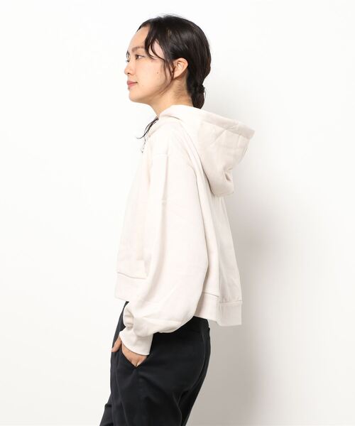 ehka sopo（エヘカソポ）の「ショート丈パーカー（パーカー・レディース・ラベンダー/オフホワイト/ベージュ・ﾌﾘ-）」の4枚目の写真