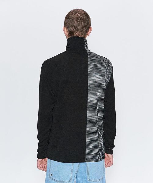 ANDERSSON BELL(アンダースンベル)の「<Andersson Bell> ADRIAN TTL KNIT/ニット(ニット/セーター・メンズ・ブラック/ダークブラウン/イエロー・M/L)」の1枚目の写真