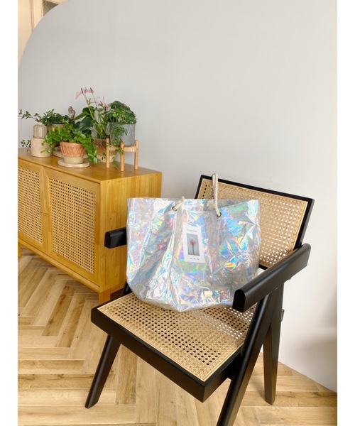 jumelle（ジュメロ）の「POPUPメタリックバッグ（エコバッグ/サブバッグ・レディース・A・FREE）」の8枚目の写真