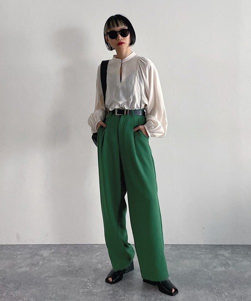 PAGEBOY（ページボーイ）の「スクエアパッチボリュームブラウス（シャツ/ブラウス・レディース・ブラック/ブルー/オフホワイト/グレイッシュベージュ・FREE）」の13枚目の写真