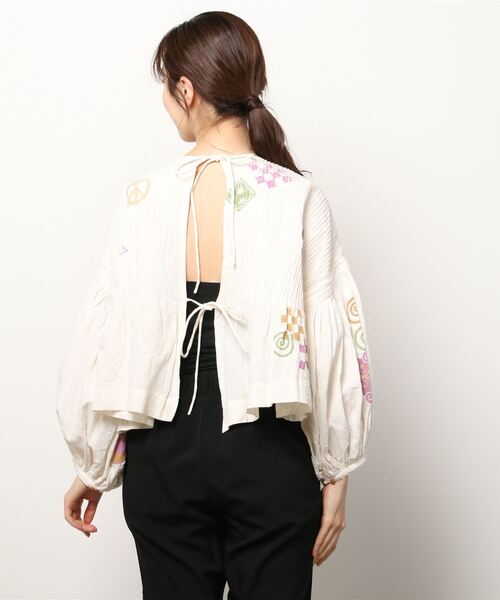 Story mfg.（ストーリーエムエフジー）の「【STORY MFG.】ストーリー・エムエフジー MON TOP（シャツ/ブラウス・レディース・ホワイト・SMALL）」の2枚目の写真
