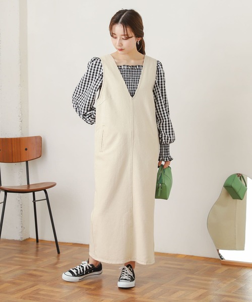 SENSE OF PLACE by URBAN RESEARCH（センスオブプレイスバイアーバンリサーチ）の「Vネックデニムジャンパースカート（ジャンパースカート・レディース・アイボリー/ブラック/ワンウォッシュ・ONE）」の13枚目の写真