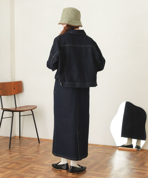 SENSE OF PLACE by URBAN RESEARCH（センスオブプレイスバイアーバンリサーチ）の「Vネックデニムジャンパースカート（ジャンパースカート・レディース・アイボリー/ブラック/ワンウォッシュ・ONE）」の17枚目の写真