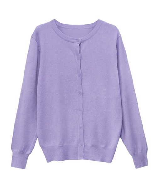 Pierrot（ピエロ）の「シルクタッチウォッシャブルニットカーディガン　クルーネック（カーディガン/ボレロ・レディース・ブラック/ネイビー/オフホワイト/ブルー/ラベンダー/ピンクベージュ/グレイッシュベージュ/ホワイト×ブラック/パープル系その他/ブルー系その他/グレー/イエロー/オレンジ/杢グレー/ライトピンク・M/L）」の11枚目の写真