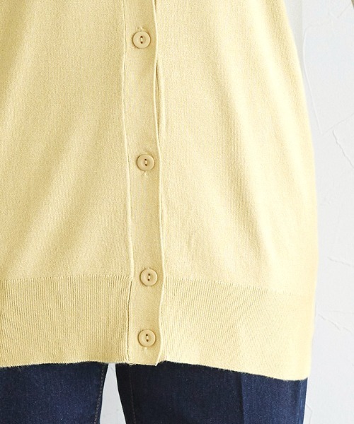 Pierrot（ピエロ）の「シルクタッチウォッシャブルニットカーディガン　クルーネック（カーディガン/ボレロ・レディース・ブラック/ネイビー/オフホワイト/ブルー/ラベンダー/ピンクベージュ/グレイッシュベージュ/ホワイト×ブラック/パープル系その他/ブルー系その他/グレー/イエロー/オレンジ/杢グレー/ライトピンク・M/L）」の20枚目の写真