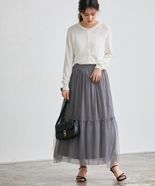 Pierrot（ピエロ）の「シルクタッチウォッシャブルニットカーディガン　クルーネック（カーディガン/ボレロ・レディース・ブラック/ネイビー/オフホワイト/ブルー/ラベンダー/ピンクベージュ/グレイッシュベージュ/ホワイト×ブラック/パープル系その他/ブルー系その他/グレー/イエロー/オレンジ/杢グレー/ライトピンク・M/L）」の17枚目の写真