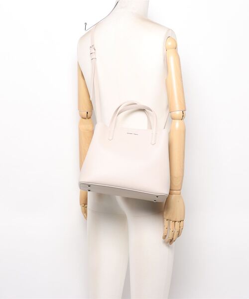 Samantha Thavasa（サマンサタバサ）の「シンプルハンドルバッグ（ハンドバッグ・レディース・ブラック/オフホワイト/カーキ・FREE）」の4枚目の写真