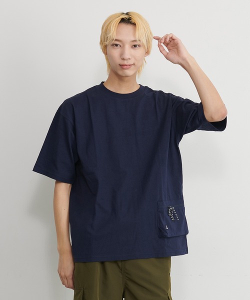 PEN FIELD(ペンフィールド)の「Penfield/ペンフィールド ワンポイント ブランドロゴ刺繍 綿100% ビックシルエット ドロップショルダー サイドポケット付 半袖 Tシャツ(Tシャツ/カットソー・メンズ・ホワイト/ブラック/ベージュ/ネイビー・LL/M/L)」の21枚目の写真