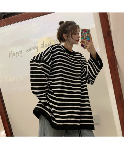 DEVICE(デバイス)の「ボリュームスリーブ ビッグシルエットボーダースウェット トレーナー(スウェット・レディース・ホワイト/ブラック・FREE)」の3枚目の写真