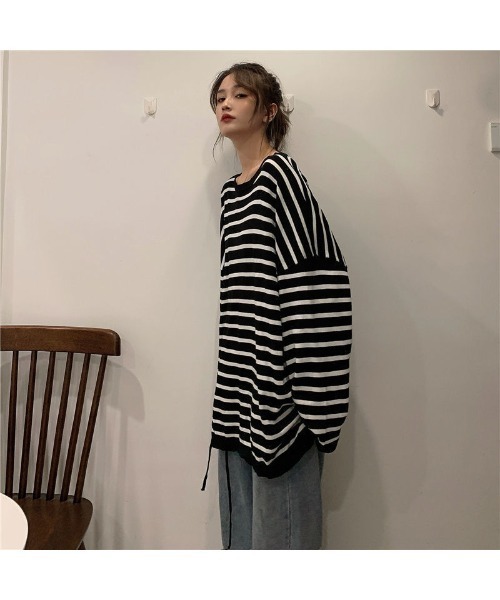 DEVICE(デバイス)の「ボリュームスリーブ ビッグシルエットボーダースウェット トレーナー(スウェット・レディース・ホワイト/ブラック・FREE)」の6枚目の写真