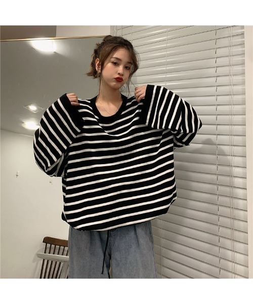 DEVICE(デバイス)の「ボリュームスリーブ ビッグシルエットボーダースウェット トレーナー(スウェット・レディース・ホワイト/ブラック・FREE)」の8枚目の写真