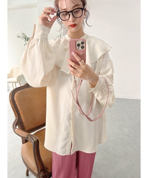 JUMELLE（ジュメロ）の「ラッフルカラーブラウス（シャツ/ブラウス・レディース・ベージュ・FREE）」の3枚目の写真