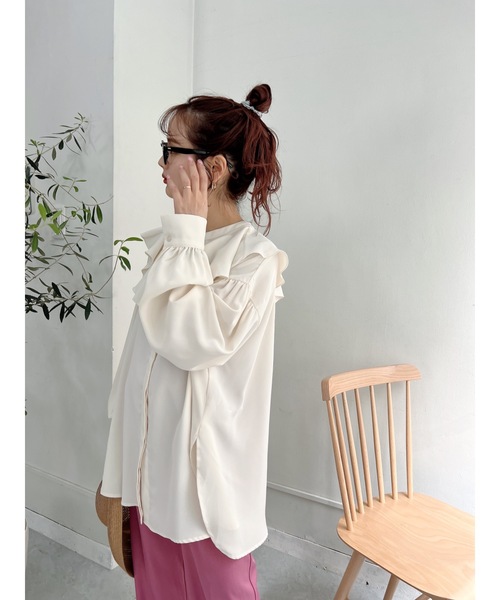 JUMELLE（ジュメロ）の「ラッフルカラーブラウス（シャツ/ブラウス・レディース・ベージュ・FREE）」の9枚目の写真