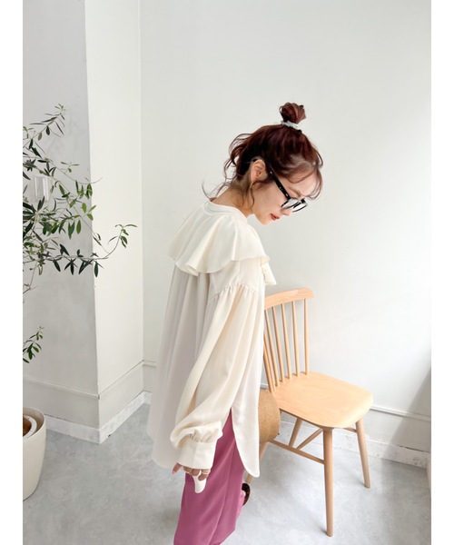 JUMELLE（ジュメロ）の「ラッフルカラーブラウス（シャツ/ブラウス・レディース・ベージュ・FREE）」の13枚目の写真