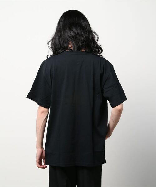 ALDIES(アールディーズ)の「V Neck Big Cut / Vネックビッグカット(Tシャツ/カットソー・メンズ・ブラック/レッド/マルチ・FREE)」の16枚目の写真