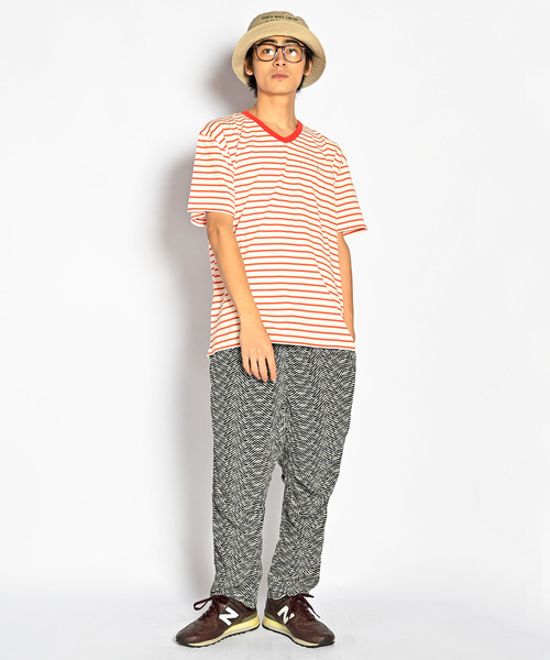 ALDIES(アールディーズ)の「V Neck Big Cut / Vネックビッグカット(Tシャツ/カットソー・メンズ・ブラック/レッド/マルチ・FREE)」の18枚目の写真