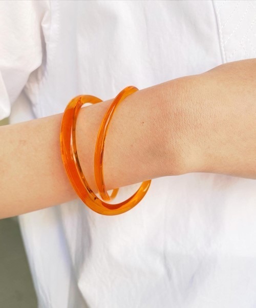 tone(トーン)の「【KuKuLu TOKYO】cross bangle(バングル/リストバンド・レディース・スカイブルー/ブラック/パープル/ブラウン/イエロー/オレンジ/ブルー/グリーン/クリア・FREE)」の8枚目の写真