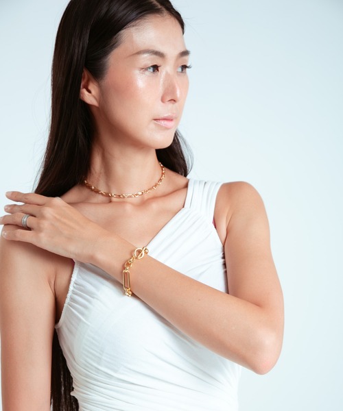 COLOR TOKYO ACCESSORIES(カラートウキョウアクセサリー)の「スクエアチェーンマンテルブレス(ブレスレット・レディース・シルバー/ゴールド・FREE)」の10枚目の写真