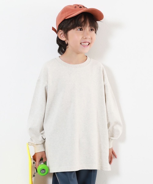 devirock（デビロック）の「綿100% お洗濯してもよれにくい 無地 ビッグシルエット 袖リブ 長袖Tシャツ（Tシャツ/カットソー・キッズ・ブラック/パープル系その他/ダークオリーブ/アイボリー/パープル系その他2/ブラウン系その他/ブルー系その他/ブルー系その他2/グレー/ダークグリーン/ホワイト/グリーン/ピンク/オートミール/パープル系5/イエロー/バイオレット/ブルー系2/レッド系1/ブルー系6/グレー系/オレンジ系2/グレイッシュブルー/グリーン系1/ピンク系1/イエロー系3/ベージュ系その他/ブラック系その他/ボルドー/ブルー系4/ブルー系3/ピンク系2/ブルー系5・100cm/110cm/150cm/120cm/160cm/140cm/130cm/80ｃｍ/90cm）」の9枚目の写真