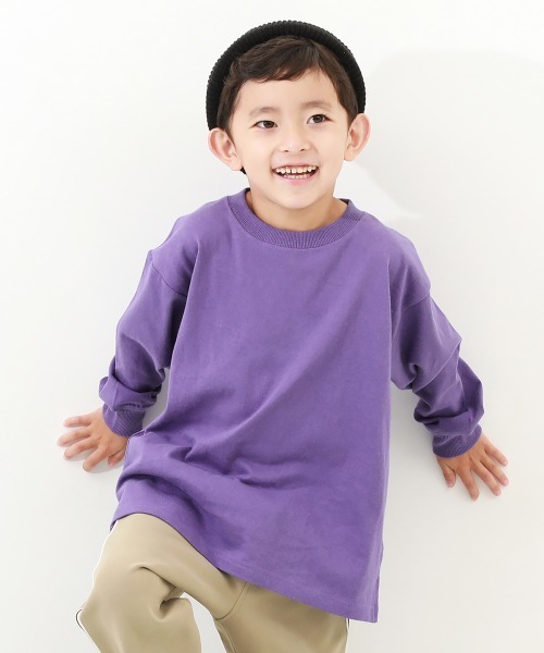 devirock（デビロック）の「綿100% お洗濯してもよれにくい 無地 ビッグシルエット 袖リブ 長袖Tシャツ（Tシャツ/カットソー・キッズ・ブラック/パープル系その他/ダークオリーブ/アイボリー/パープル系その他2/ブラウン系その他/ブルー系その他/ブルー系その他2/グレー/ダークグリーン/ホワイト/グリーン/ピンク/オートミール/パープル系5/イエロー/バイオレット/ブルー系2/レッド系1/ブルー系6/グレー系/オレンジ系2/グレイッシュブルー/グリーン系1/ピンク系1/イエロー系3/ベージュ系その他/ブラック系その他/ボルドー/ブルー系4/ブルー系3/ピンク系2/ブルー系5・100cm/110cm/150cm/120cm/160cm/140cm/130cm/80ｃｍ/90cm）」の22枚目の写真