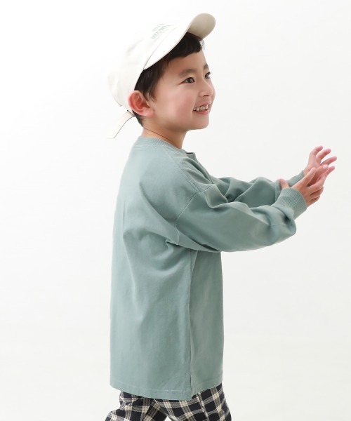 devirock（デビロック）の「綿100% お洗濯してもよれにくい 無地 ビッグシルエット 袖リブ 長袖Tシャツ（Tシャツ/カットソー・キッズ・ブラック/パープル系その他/ダークオリーブ/アイボリー/パープル系その他2/ブラウン系その他/ブルー系その他/ブルー系その他2/グレー/ダークグリーン/ホワイト/グリーン/ピンク/オートミール/パープル系5/イエロー/バイオレット/ブルー系2/レッド系1/ブルー系6/グレー系/オレンジ系2/グレイッシュブルー/グリーン系1/ピンク系1/イエロー系3/ベージュ系その他/ブラック系その他/ボルドー/ブルー系4/ブルー系3/ピンク系2/ブルー系5・100cm/110cm/150cm/120cm/160cm/140cm/130cm/80ｃｍ/90cm）」の17枚目の写真