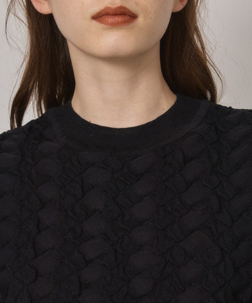 PUBLIC TOKYO(パブリックトウキョウ)の「【セットアップ対応】シャーリングハーフスリーブニット/ウォッシャブル(ニット/セーター・レディース・ブラック/マスタード・FREE)」の17枚目の写真