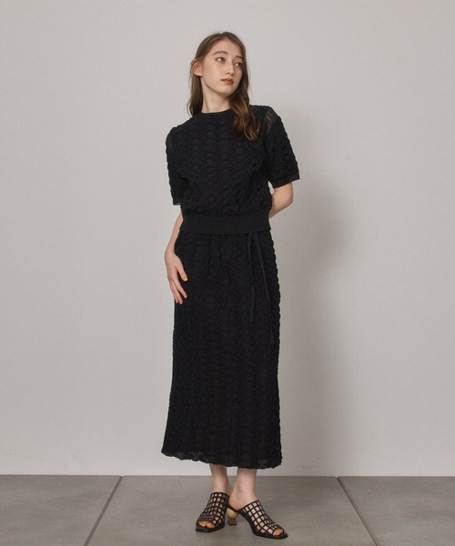 PUBLIC TOKYO(パブリックトウキョウ)の「【セットアップ対応】シャーリングハーフスリーブニット/ウォッシャブル(ニット/セーター・レディース・ブラック/マスタード・FREE)」の12枚目の写真