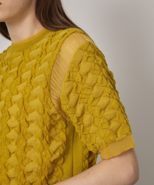 PUBLIC TOKYO(パブリックトウキョウ)の「【セットアップ対応】シャーリングハーフスリーブニット/ウォッシャブル(ニット/セーター・レディース・ブラック/マスタード・FREE)」の9枚目の写真