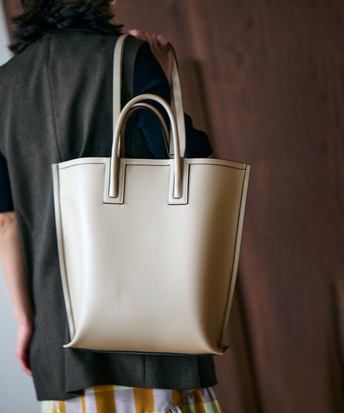 E'POR（エポール）の「【E'POR】【A4対応】【一部直営店舗・WEB限定】LIMITED MODEL Ree（リー）（ハンドバッグ・レディース・ライトグレー/ブラック/クリーム/ラベンダー/レンガ/オレンジ系その他3・FREE）」の3枚目の写真