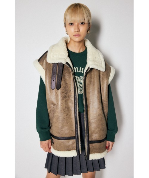 MOUSSY(マウジー)の「OVER FLIGHT ベスト(ムートンコート・レディース・ブラック/ブラウン・FREE)」の3枚目の写真