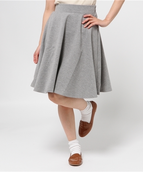 earth music&ecology（アースミュージックアンドエコロジー）の「【すきな丈スカート】ミディフレアスカート（スカート・レディース・ブラック/ライトグレー/ネイビー/ブルーグリーン/ライトイエロー/レッド/ブルー/サックスブルー・FREE）」の3枚目の写真