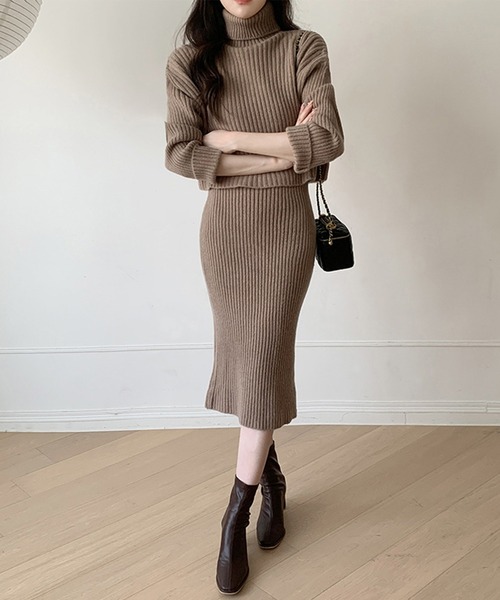 Jasmine Grandiflorum(ジャスミングランディフローラム)の「【Jasmine】タートルネックトップス+ニットワンピースセットアップ (AW)(ワンピース・レディース・ベージュ/ピンク/ブルー/ブラック/チョコ/イエロー/グリーン/ブラック系その他/ブルー系その他/ベージュ系その他/ピンク系その他・FREE/10)」の3枚目の写真