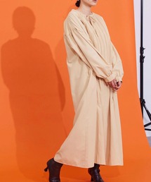 フロントプリーツワンピース