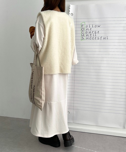 apres jour mignon(アプレジュールミニョン)の「【3周年記念アイテム】ボアベストスウェットワンピ―スセット【ZOZOTOWN限定アイテム】(ワンピース・レディース・アイボリー/ナチュラル・X-LARGE/フリー)」の18枚目の写真