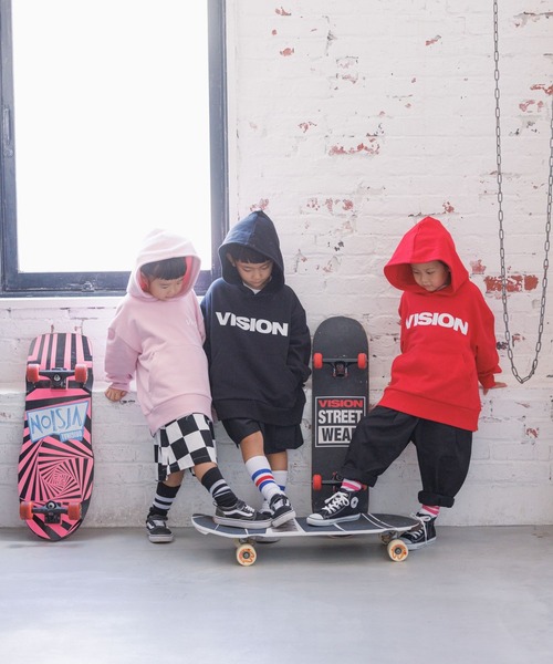 LOWRYS FARM（ローリーズファーム）の「ＶＩＳＩＯＮロゴパーカー　165252（パーカー・キッズ・ブラック/レッド・130cm/150cm/110cm）」の16枚目の写真