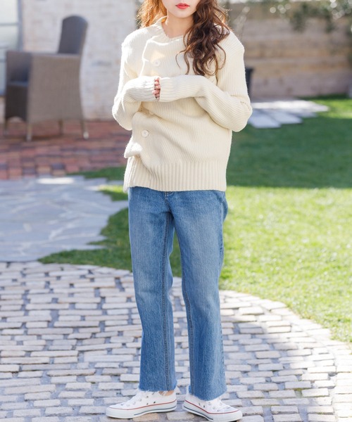 アンバランスボタンニット（ニット/セーター）｜Isn't She?（イズントシー）