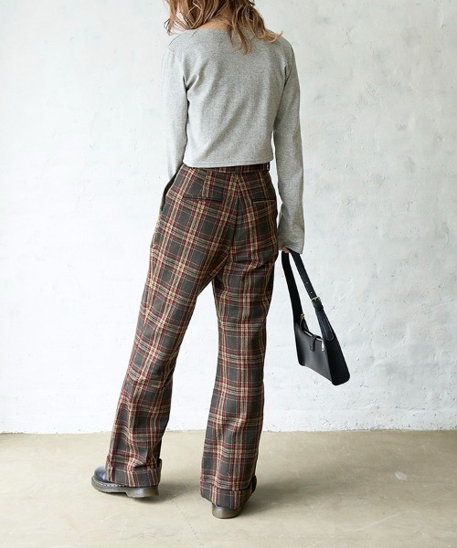 Flugge(フラッジー)の「cropped L/S tee/クロップドロンT(Tシャツ/カットソー・レディース・ブラック/グレー/ホワイト・FREE)」の9枚目の写真