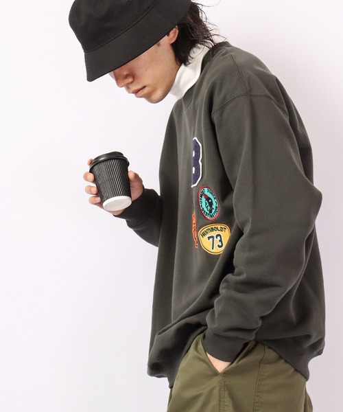 KRIFF MAYER(クリフメイヤー)の「KRIFF MAYER 裏起毛ヘビーワッペンクルー(スウェット・メンズ・オフホワイト/ベージュ/グリーン/チャコール・M/L/XL)」の11枚目の写真