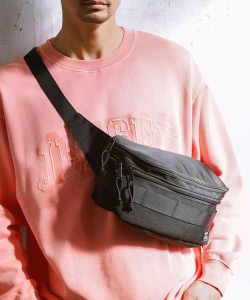 BAYFLOW（ベイフロー）の「テープウエストバッグ（ボディバッグ/ウエストポーチ・メンズ・ブラック/カーキ・FREE）」の2枚目の写真