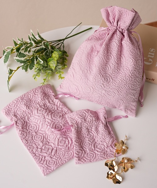 IAMUSE（アイアミューズ）の「ふくれジャガード巾着ポーチ3サイズセット R0387【IAMUSE】（ポーチ・レディース・グリーン系/ピンク系1/グレー系1/ホワイト系1/パープル系・FREE）」の5枚目の写真