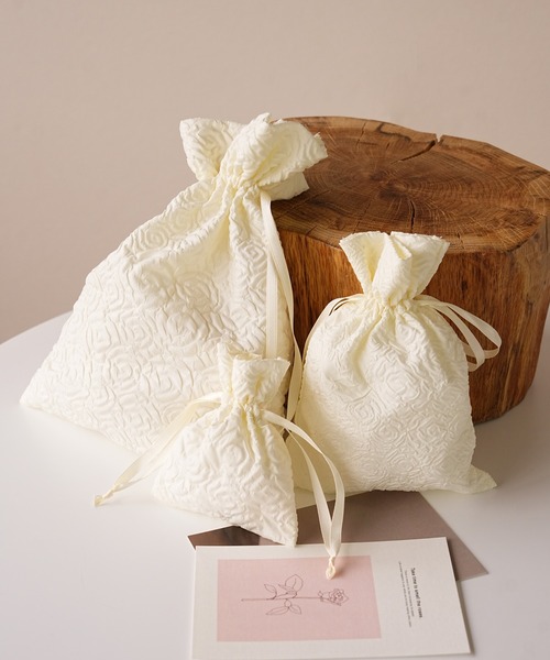 IAMUSE（アイアミューズ）の「ふくれジャガード巾着ポーチ3サイズセット R0387【IAMUSE】（ポーチ・レディース・グリーン系/ピンク系1/グレー系1/ホワイト系1/パープル系・FREE）」の9枚目の写真