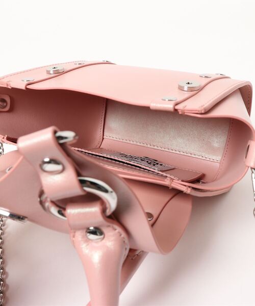 Vivienne Westwood（ヴィヴィアンウエストウッド）の「42010085-L003H-PFBETTY MINI HANDBAG WITH CHAIN（ハンドバッグ・レディース・グリーン/ピンク・FREE）」の6枚目の写真
