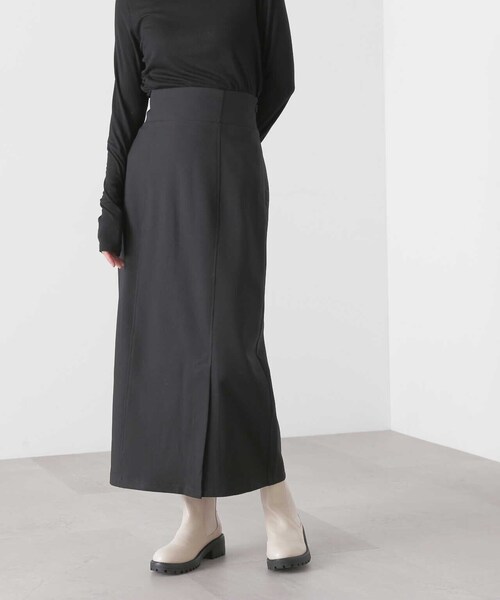 N.（N. Natural Beauty Basic）（エヌエヌナチュラルビューティーベーシック）の「サイドスリットロングスカート（スカート・レディース・オフホワイト/ブラック/イエロー・MEDIUM）」の17枚目の写真