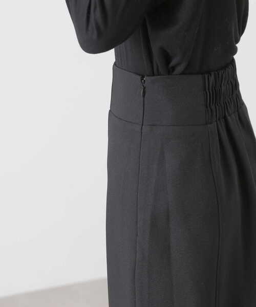 N.（N. Natural Beauty Basic）（エヌエヌナチュラルビューティーベーシック）の「サイドスリットロングスカート（スカート・レディース・オフホワイト/ブラック/イエロー・MEDIUM）」の11枚目の写真