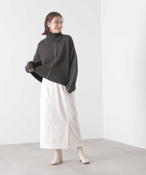 N.（N. Natural Beauty Basic）（エヌエヌナチュラルビューティーベーシック）の「サイドスリットロングスカート（スカート・レディース・オフホワイト/ブラック/イエロー・MEDIUM）」の15枚目の写真