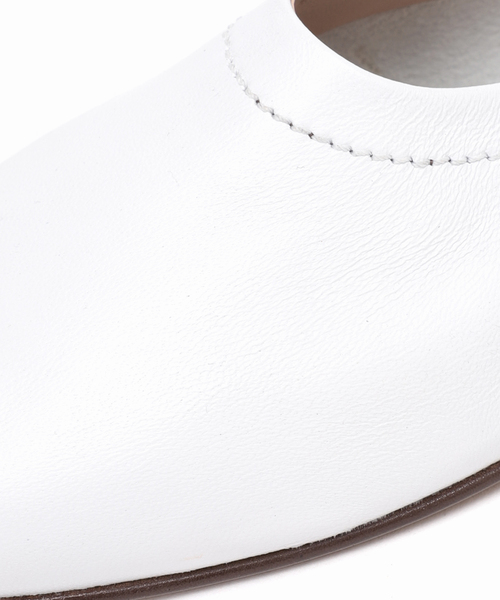 IENA（イエナ）の「【CORSO ROMA 9/コルソローマノーヴェ】フラットシューズ（その他シューズ・レディース・ホワイト/ブラック・36/37/38/39）」の5枚目の写真