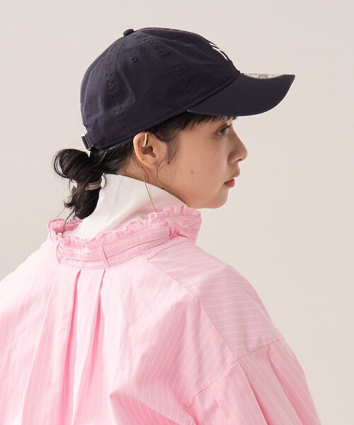 FREAK'S STORE（フリークスストア）の「New Era × FREAK'S STORE/ニューエラ 別注9TWENTY MINI LOGO CAP/別注ニューエラ9TWENTYミニロゴキャップ（キャップ・レディース・ベージュ/ネイビー・ONE SIZE）」の10枚目の写真