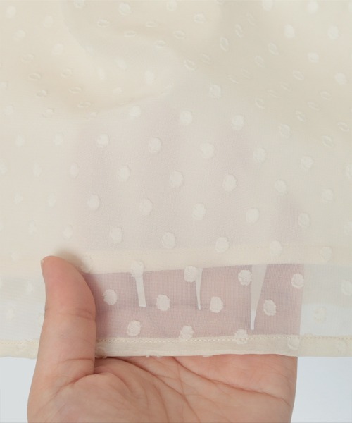 シアードットフレアスリーブブラウス