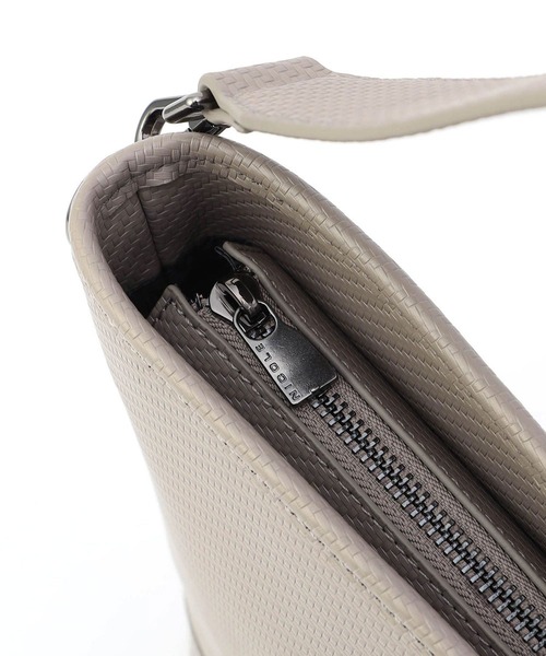 MONSIEUR NICOLE（ムッシュニコル）の「【ex/tra】2WAY レザーブリーフケース（トートバッグ・メンズ・グレイッシュベージュ/ブラック・FREE）」の10枚目の写真