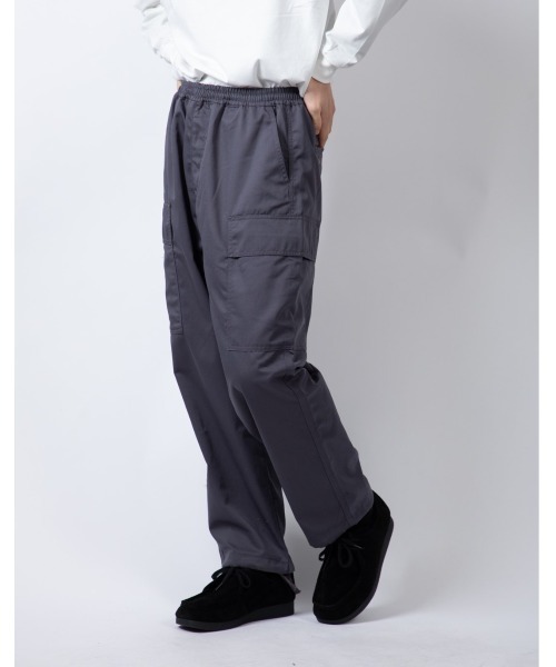 Beno（ビーノ）の「TCツイル ワイドシルエット イージー カーゴパンツ（カーゴパンツ・メンズ・ブラック/チャコールグレー/カーキ・M/L）」の13枚目の写真